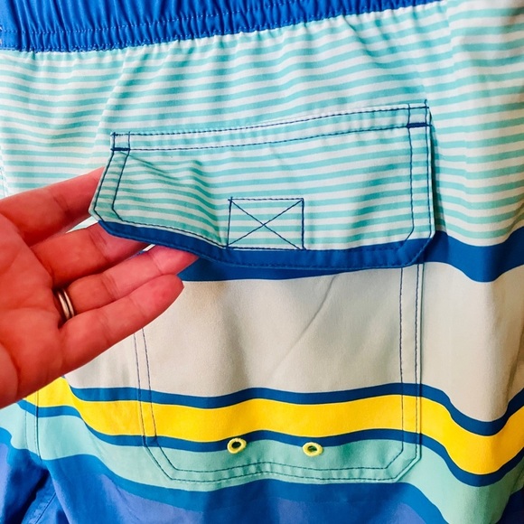 Vineyard Vines premium swim trunks pickets 6.5” inseam SZ L blue turquoise - Picture 9 of 11